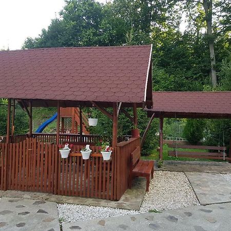 Отель Yoyo Zurli Park Решица Экстерьер фото
