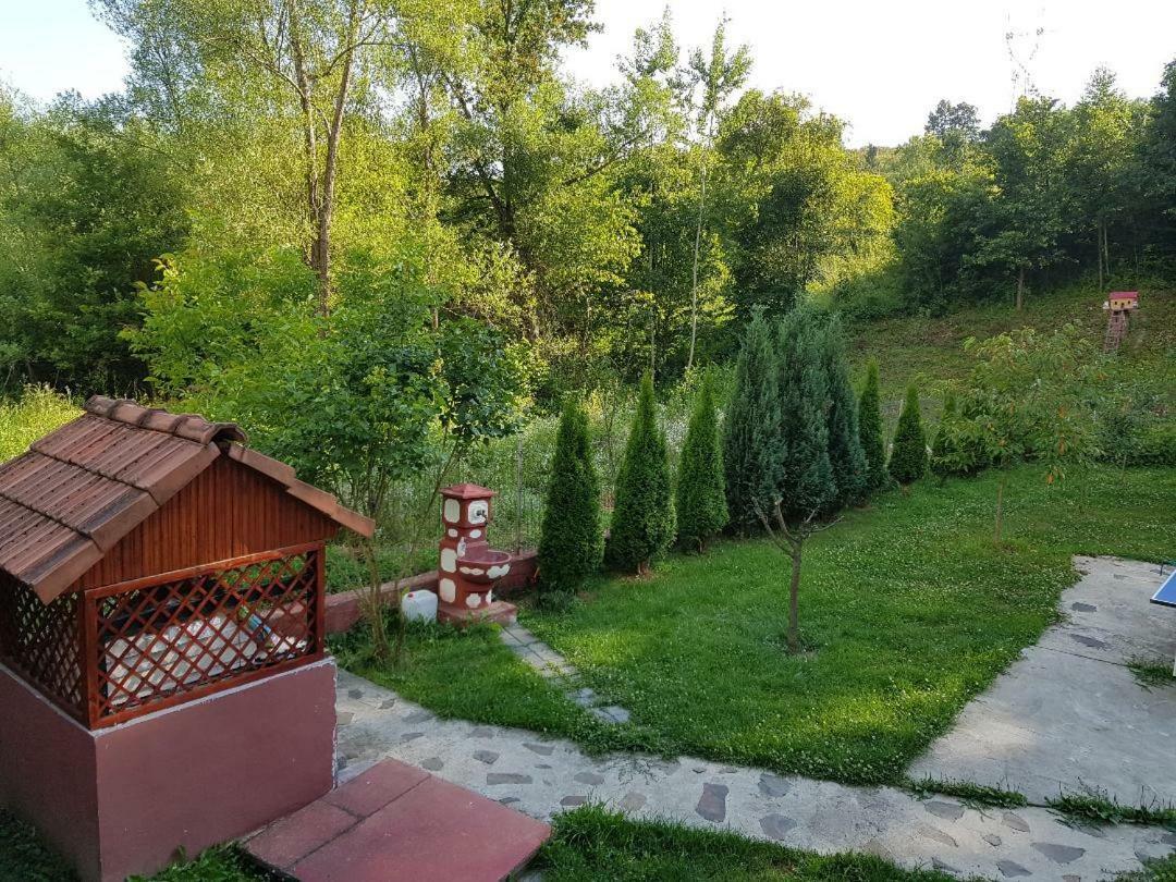 Отель Yoyo Zurli Park Решица Экстерьер фото